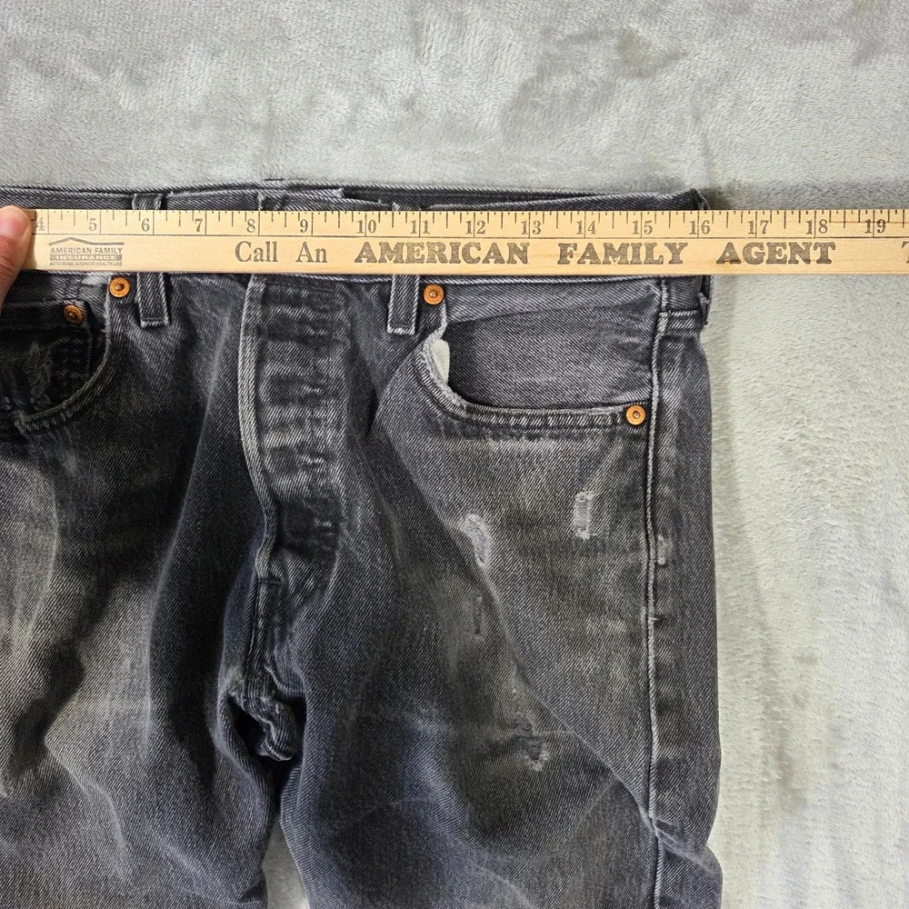 Levis 501 Original Fit Jeans Men 32x32 Faded Black Button Fly Straight Leg Denim